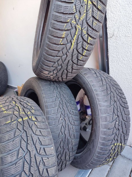 Nokian WR D4 195/50R15 tligumi j llapot