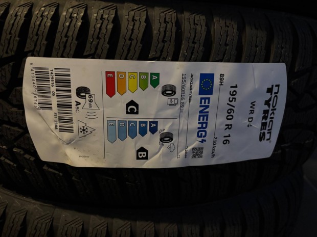 Nokian Wrd4 tligumi j 195/60 R16