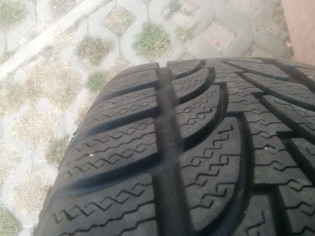 Nokian téli gumi eladó. 205/55/16
