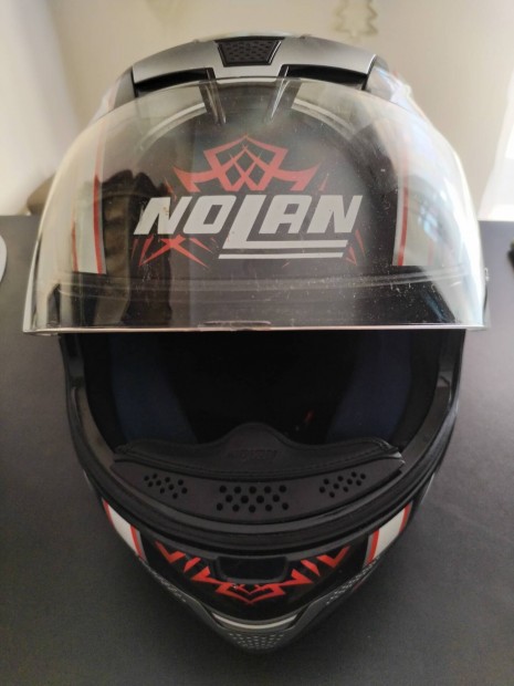 Nolan n84 buk�sisak 