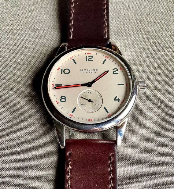 Nomos club 753 automata ra