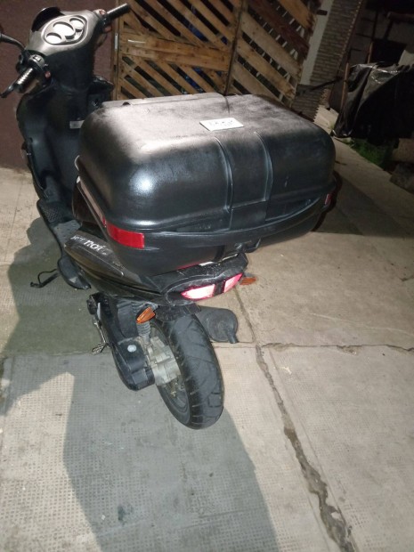 Nonfango motoros doboz jó állapotban eladó