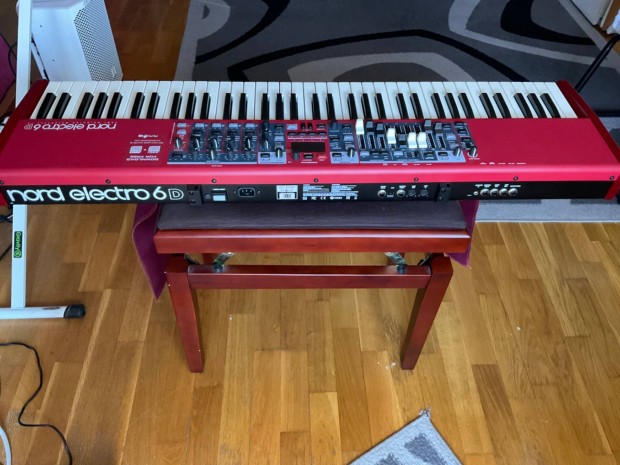 Nord electro 6D 73