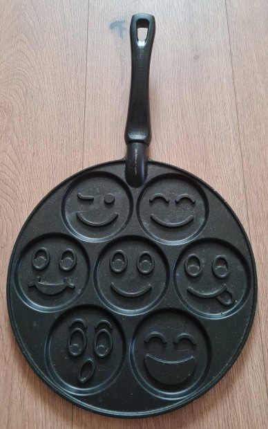 Nordic Ware USA smiley emoji amerikai palacsintast