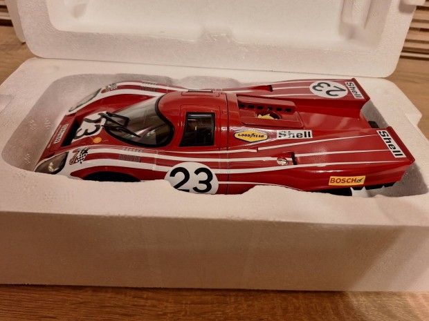 Norev 1:18 Porsche Museum 