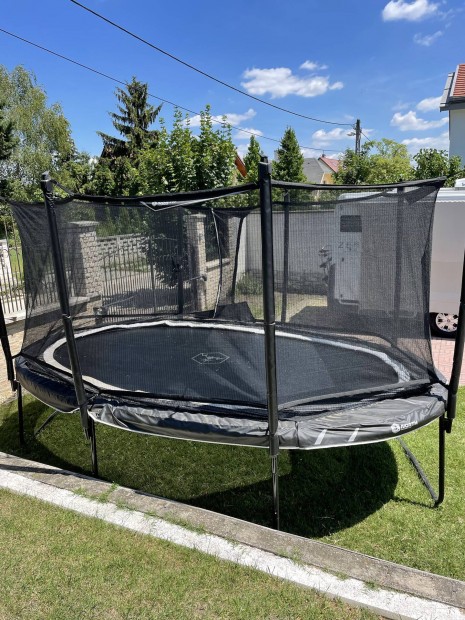 North trampoline explorer 500 oval