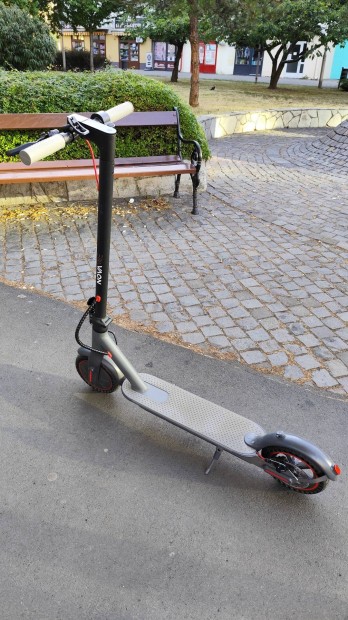 Novamile N20 elektromos roller jszer