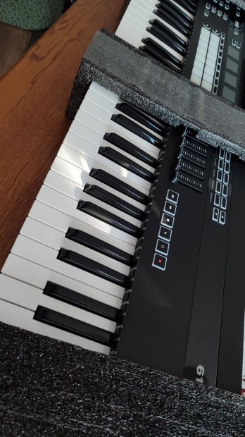 Novation 61SL Mkiii USB MIDI kontroller billentyzet