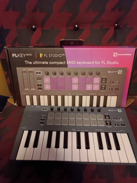 Novation Flkey Mini MIDI billentyzet