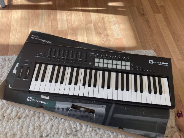 Novation Launchkey 49