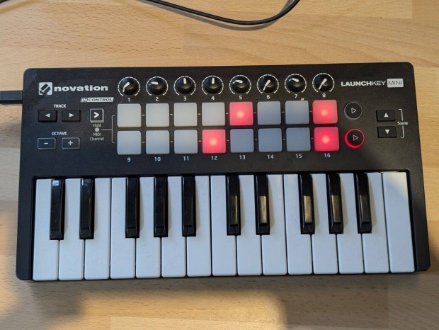 Novation Launchkey Mini 25 Mkii usb midi kontroller billentyzet