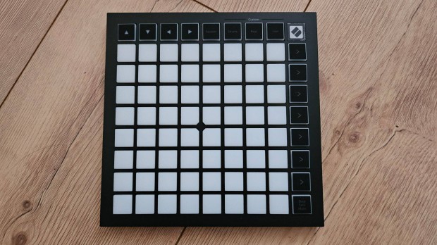 Novation Launchpad Mini MK3 Midi kontroller - alkukpes