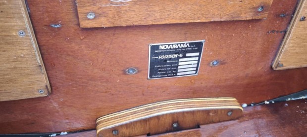 Novurania Poseidon 380 gumicsnak
