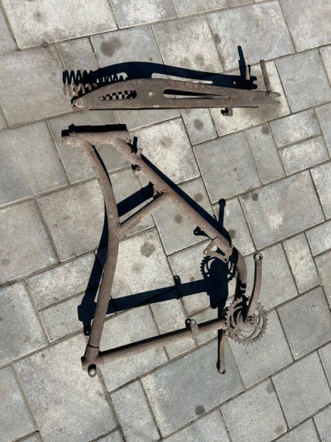 Nsu quick fellelt vz alkatrszek