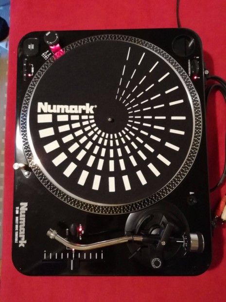 Numark TT 100 lemezjtsz