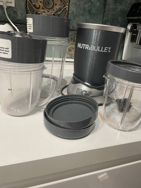 Nutribullet gép kiegészítőkkel