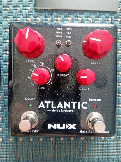 Nux Atlantic delay-reverb gitr pedl