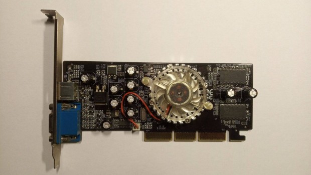 Nvidia Geforce4 MX440 AGP8X videókártya + VGA kábel