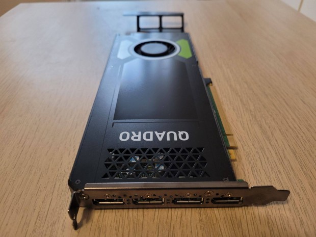 Nvidia Quadro M4000 8GB Gddr5 256 bit videokrtya