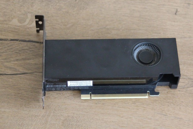 Nvidia Rtx A2000 12GB DDR6 norml htlappal