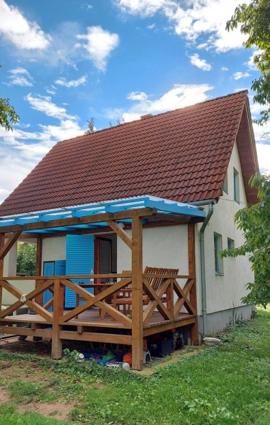 Nyaraló a borgátai fürdő közelében