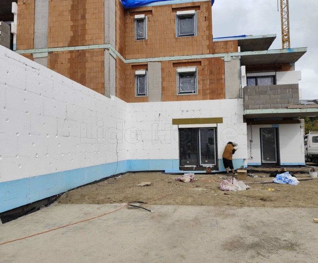 Nyaral� k�zvetlen a szabad strandn�l!