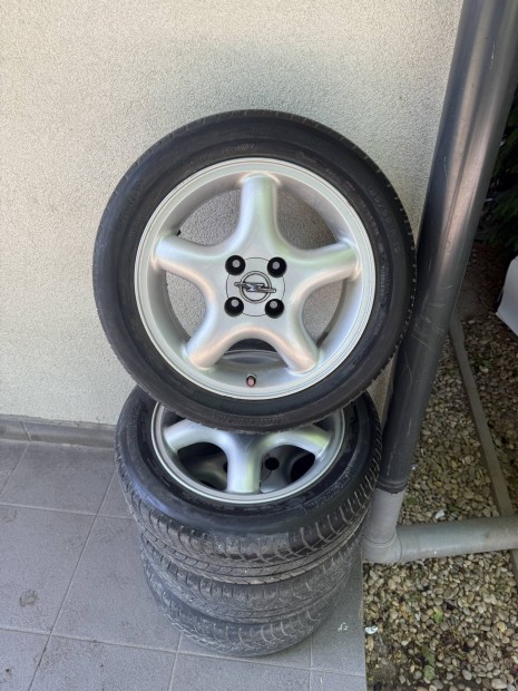 Nyri Garnitra Szett 185/55 R15
