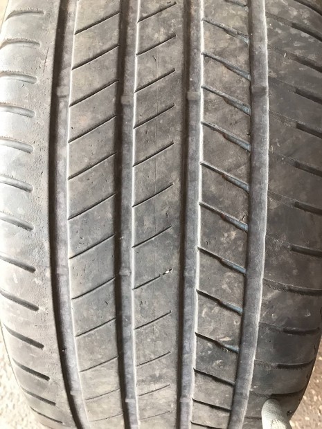 Nyári Gumi 275/45 R20 Tesla X