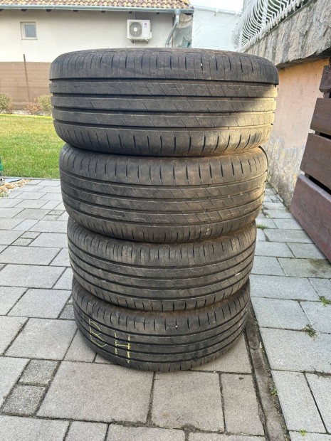 Nyri Gumi Goodyear 215/50R17