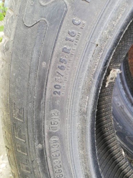 Nyári Gumi kisteherautóra, 205/65r16c
