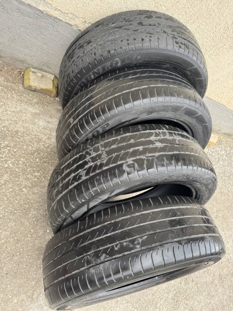 Ny�ri Gumik Dunlop 235/55 R20
