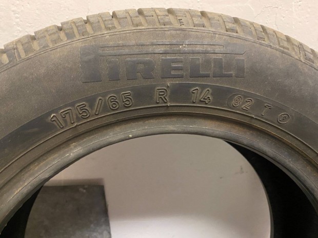 Nyári autógumi garnitúra ( 4 db ) eladó