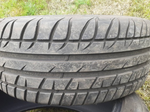 Nyári autógumi garnitúra eladó