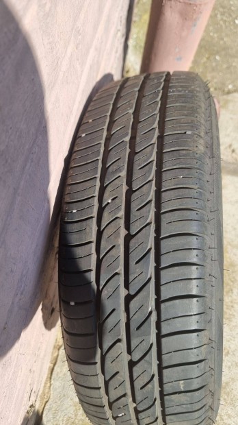 Ny�ri gumi 165/70/r13 felnin