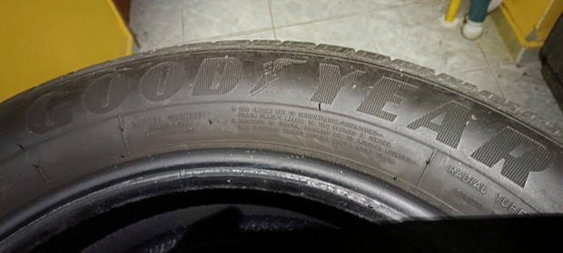 Ny�ri gumi 17 colos