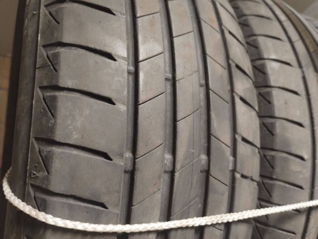 Nyri gumi 185/65R15