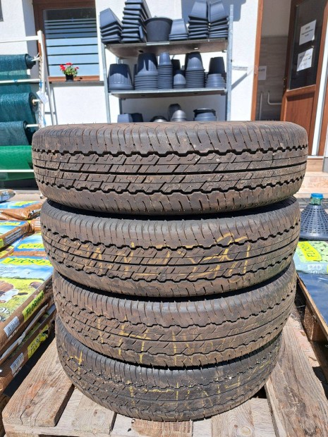Nyári gumi 195/80/R15 96S