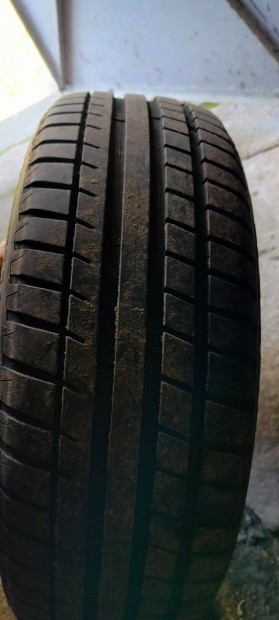 Nyri gumi 205/60 R16