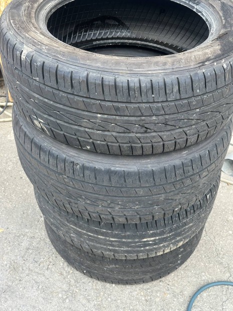 Nyári gumi 215/55r16 nyárigumi 5.5-6 mm profillal eladó .