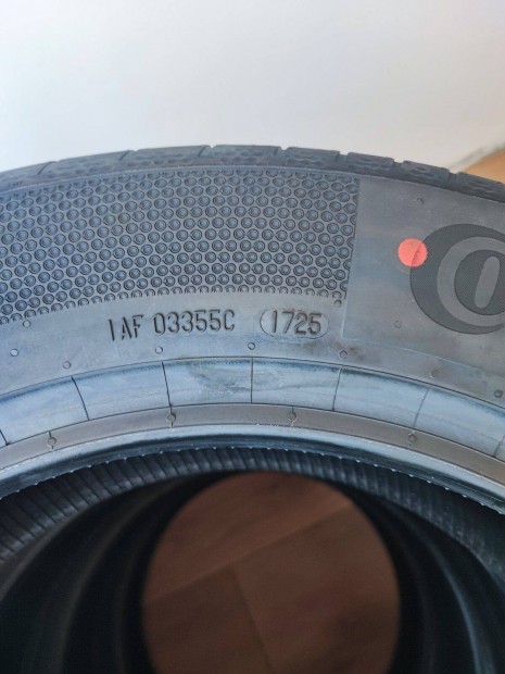 Nyri gumi 215/60r17