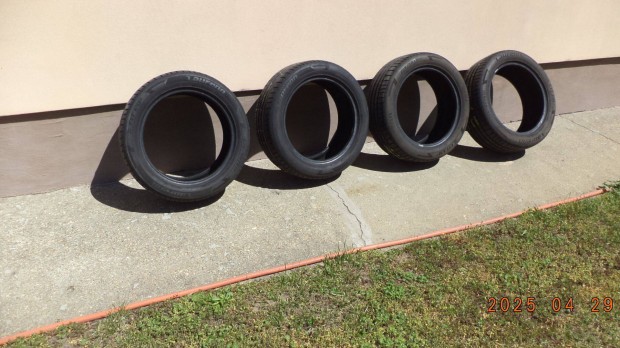 Nyri gumi 225/50R17