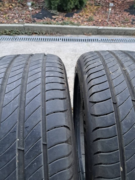 Nyári gumi 225 /45R17. Michelin.