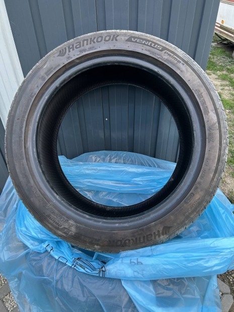Ny�ri gumi 235/45r17