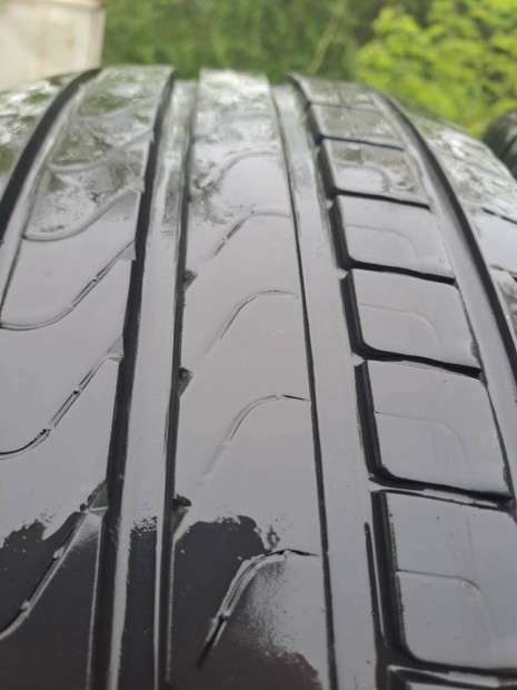 Nyri gumi 255/55 R18