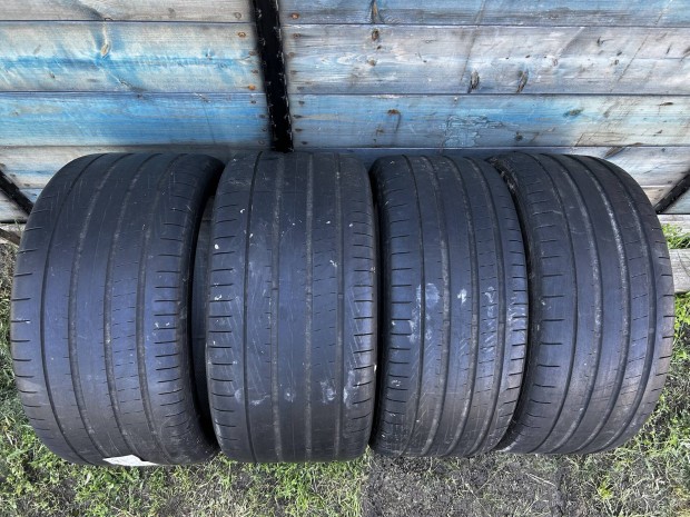Nyári gumi 275/40r22 315/35r22