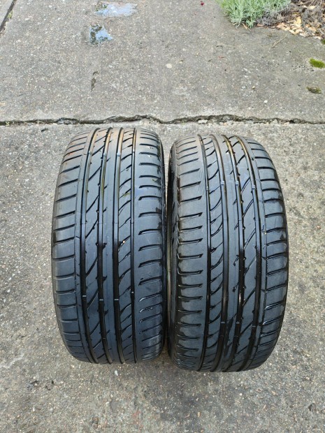 Nyári gumi 3 db Sailun 215/50 R17