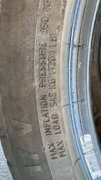 Nyri gumi 4 db 215/45/R17 Continental , darabonknt is elad