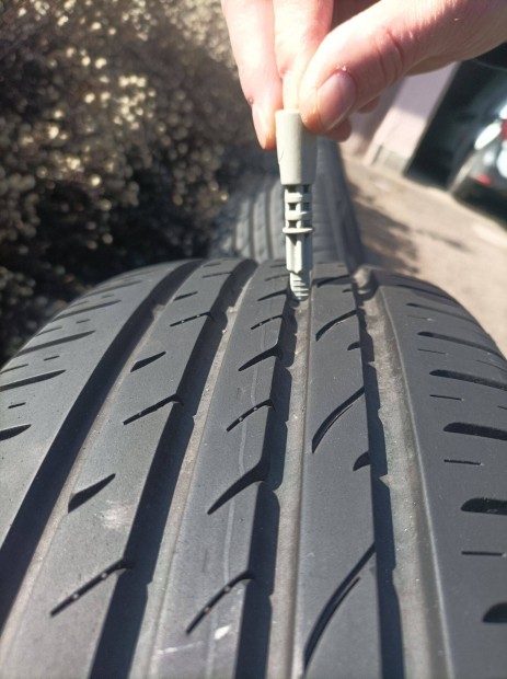 Ny�ri gumi 4db 205/65/R15