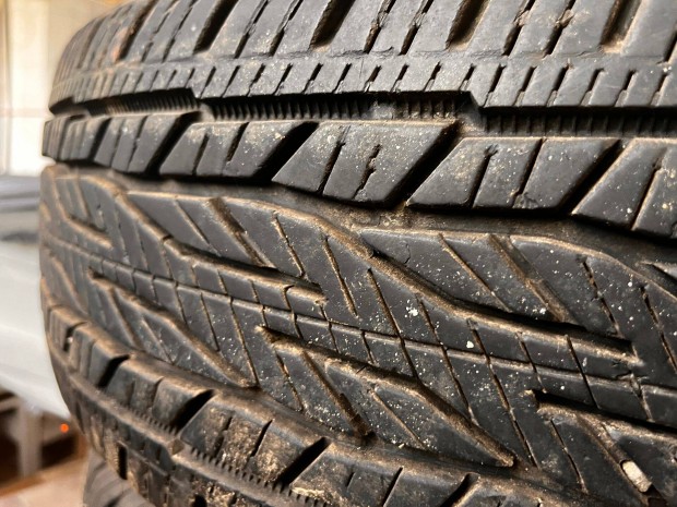 Nyri gumi Continental Conticrosscontact LX2 235/65R17