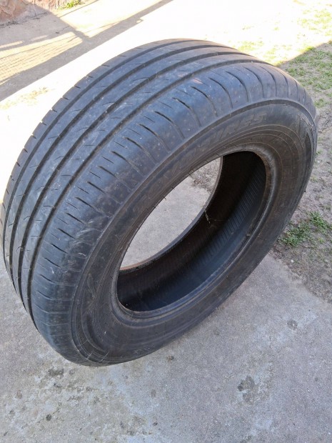 Ny�ri gumi Toyo 215 65 r16